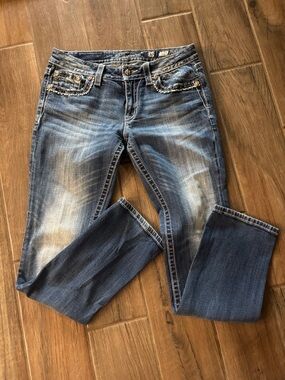 Miss Me Women's Mid Wash Straight Jeans